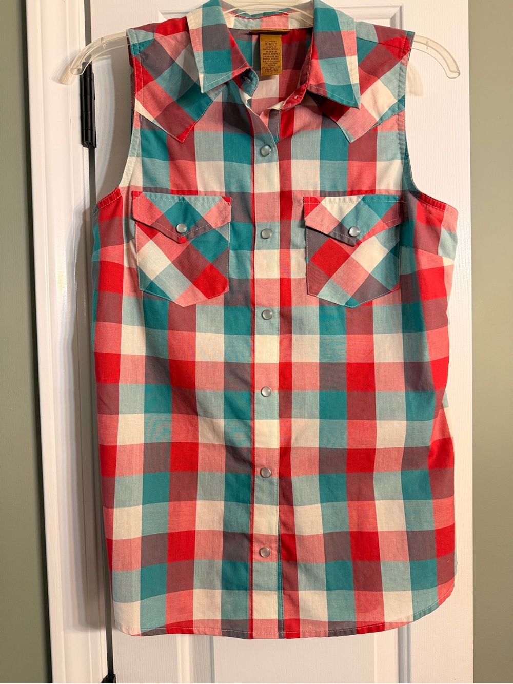 Wrangler Plaid Sleeveless Button-Down Shirt